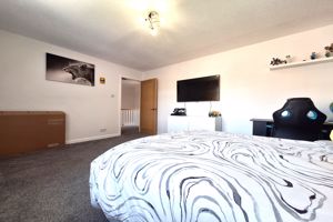 Bedroom - click for photo gallery